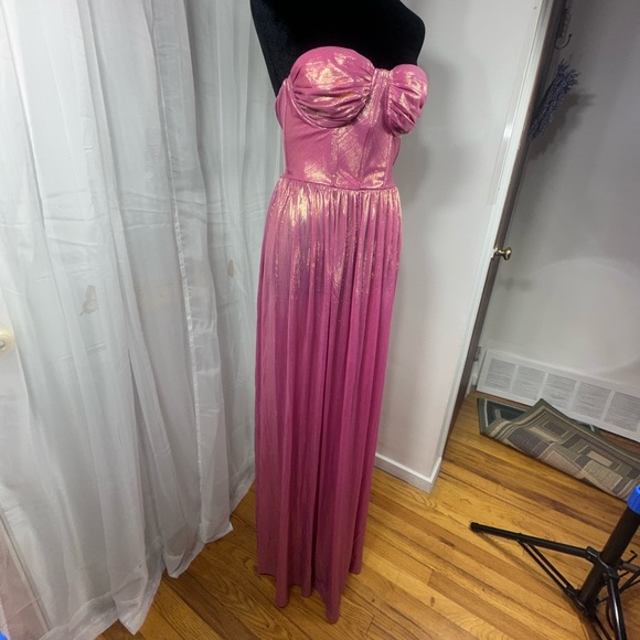 Glamorous Strapless Pink Evening Gown - Picture 5 of 6
